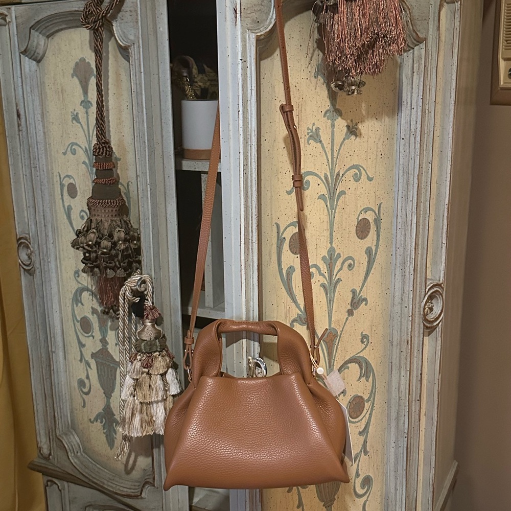 Quince leather crossbody